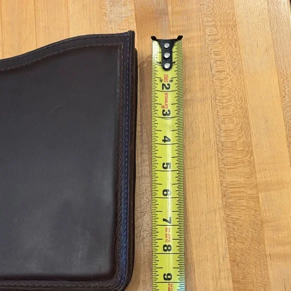 Stylish Saddleback dark brown Leather Laptop sleeve - Picture 5 of 6